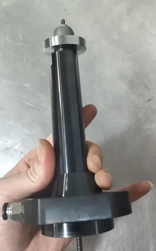 Инструмент с изогнутой головкой для вихревой обработки